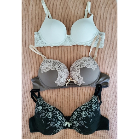 3 Bras Size 34B - Picture 1 of 4
